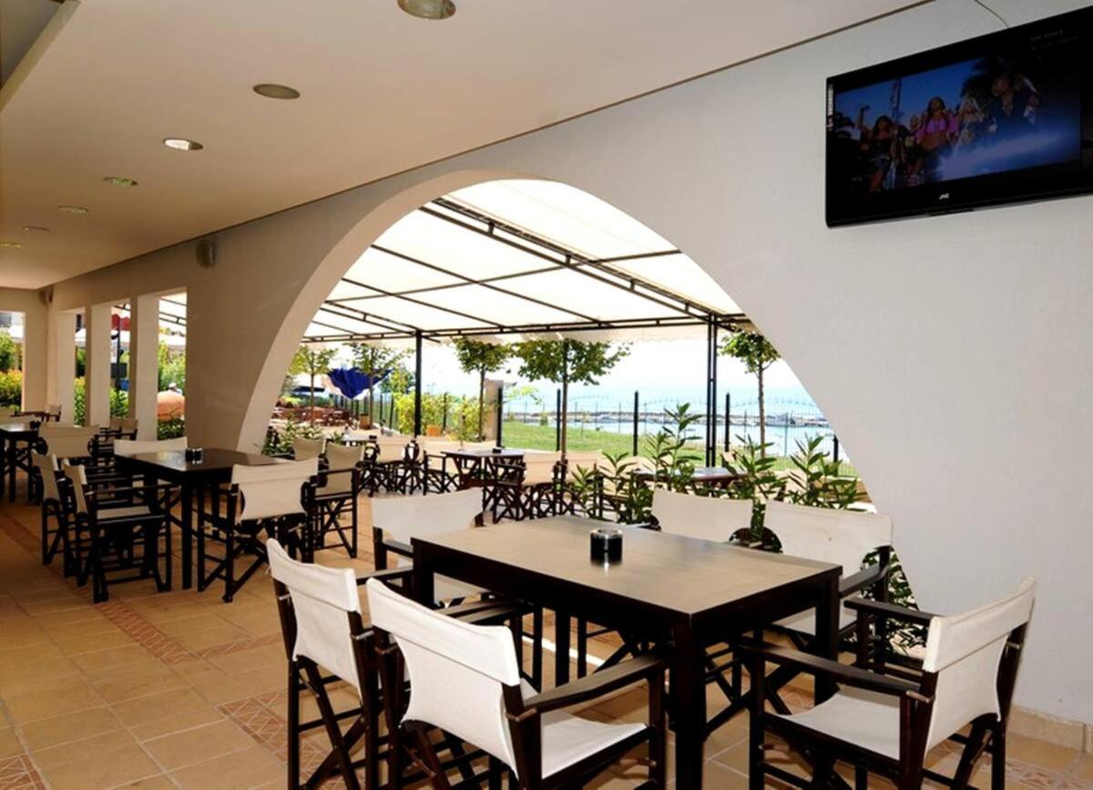 Quiet, Relax And Sand Beach Place With 4Star Service 아헬로이 외부 사진